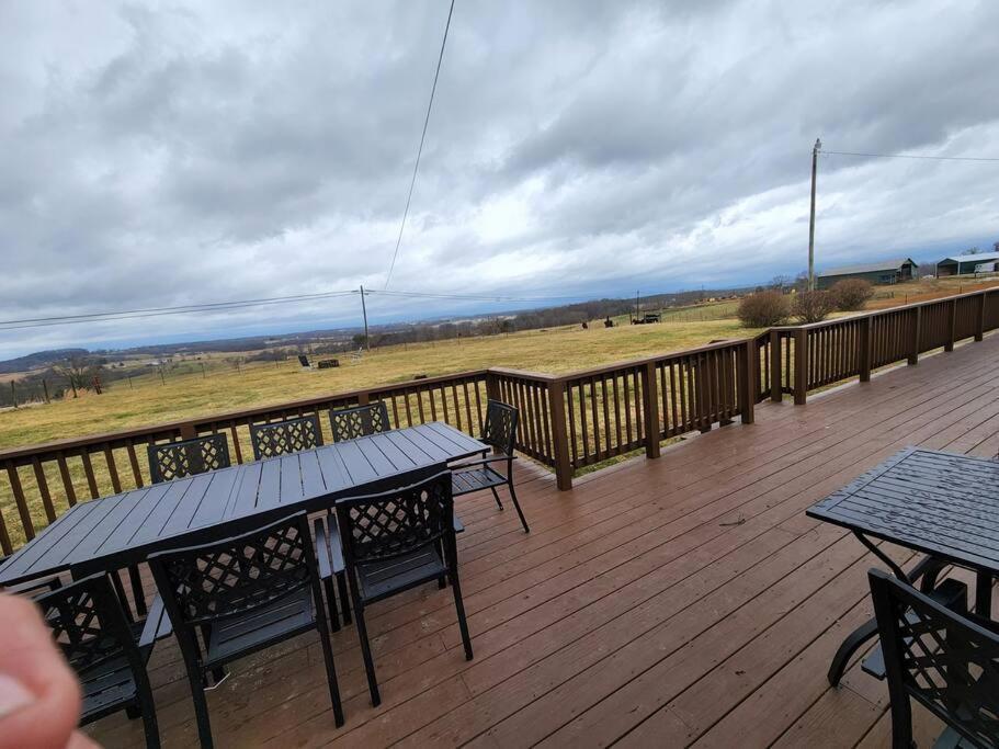 Spacious Family Farmhouse Pikeville ภายนอก รูปภาพ